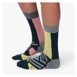 On Running Men's High Sock -Outdoor Sports Equipment Store 2282 614252 4657951 image 1518069 589eb295 b3e9 41c1 9d9e d958124bd8d8
